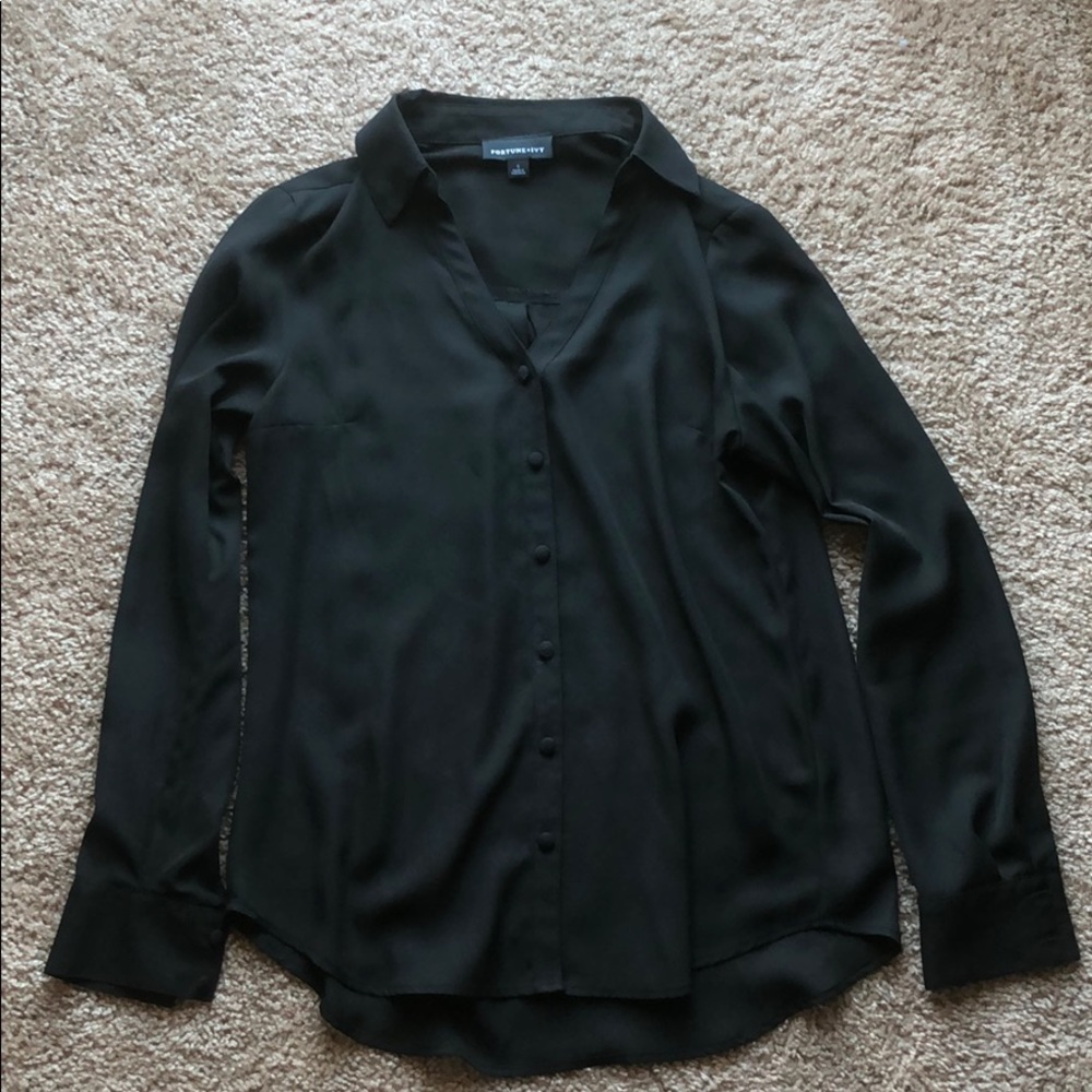 Long sleeve collared blouse